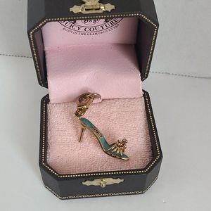 New in box Juicy Couture boudoir slide heels